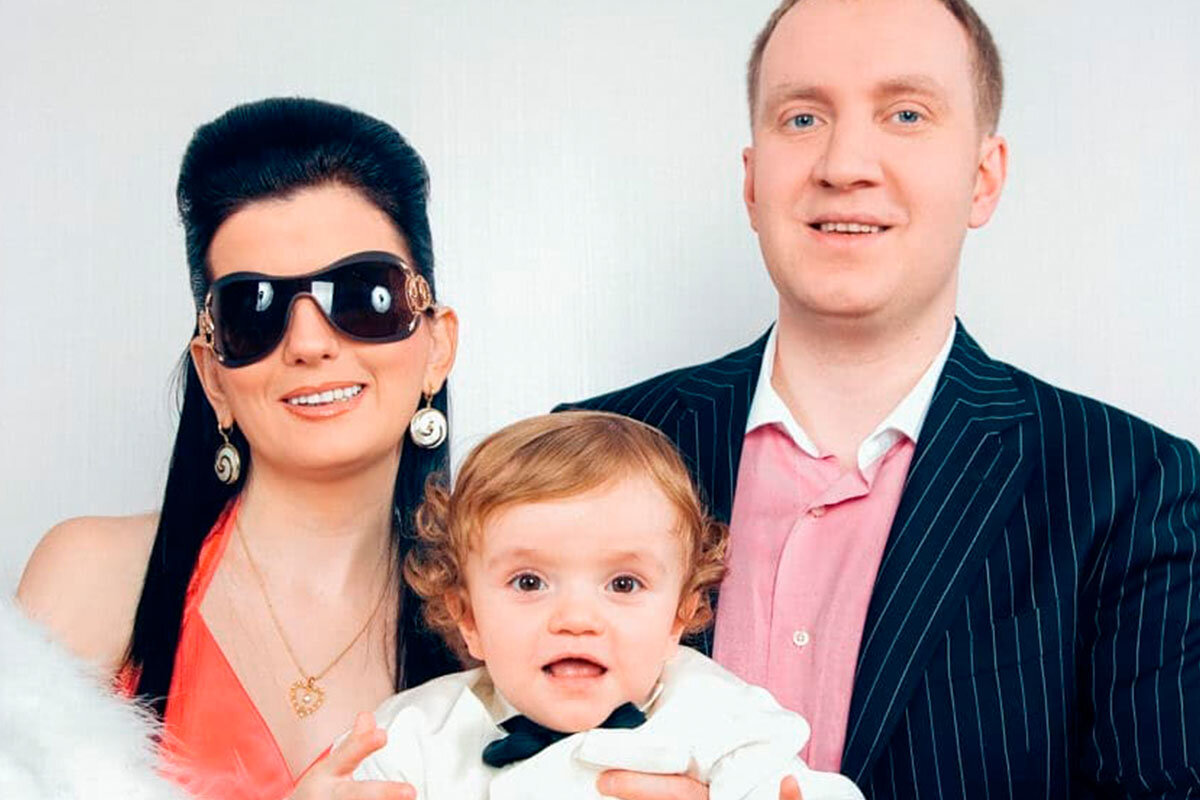 Диана гурцкая фото с семьей