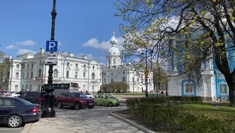 Одно из красивейших мест Петербурга. Смольный собор снаружи, внутри и со смотровой площадки.