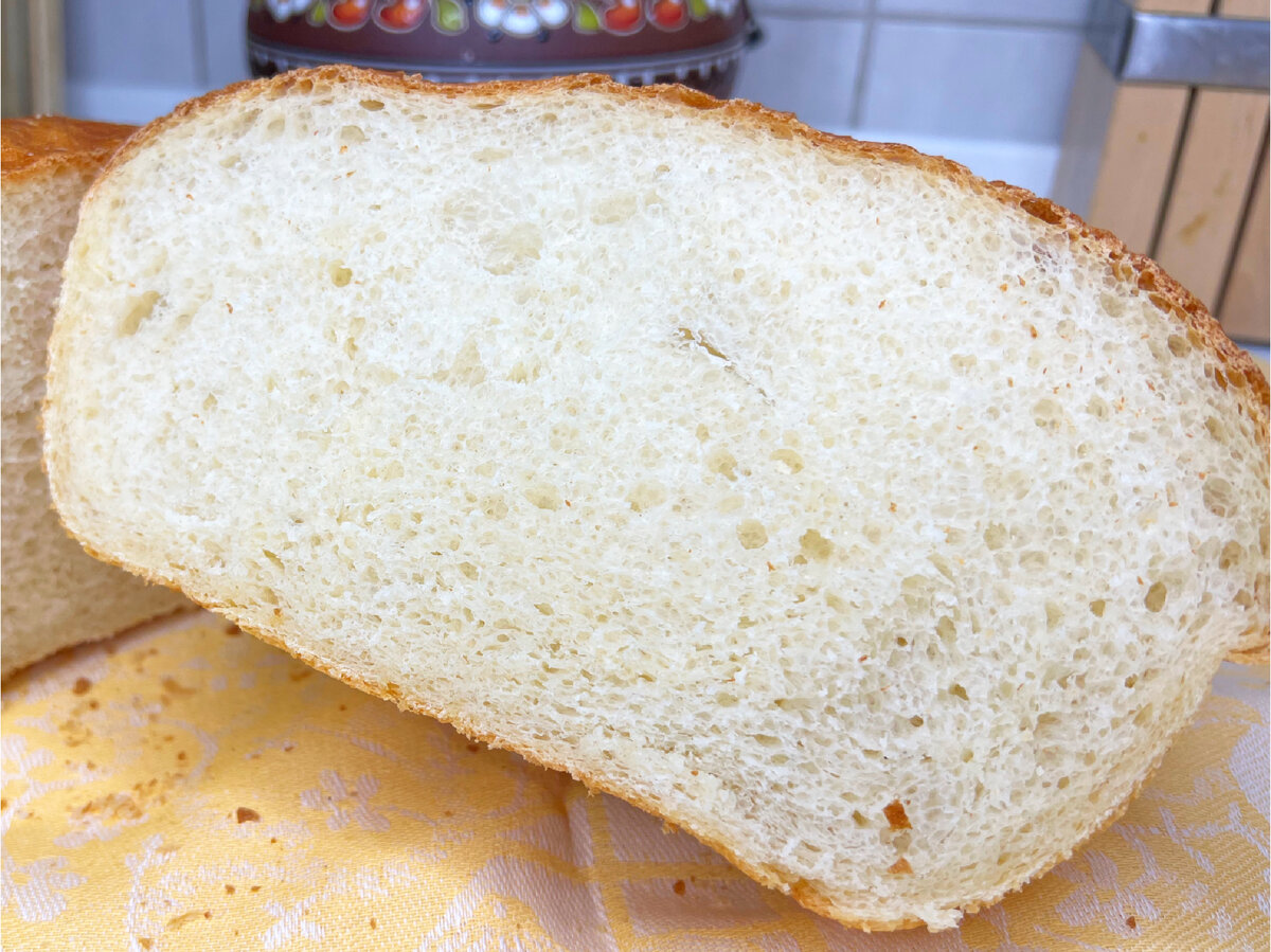 пшеничный хлебец сканворд. пшеничный хлеб на закваске. болгарская кухня пшеничный хлеб. сайка маленький батон. хлеб аютинский тостовый.