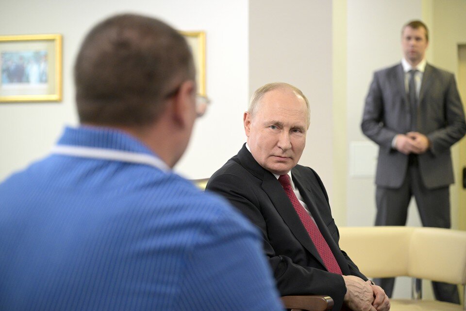 Путин во дворце