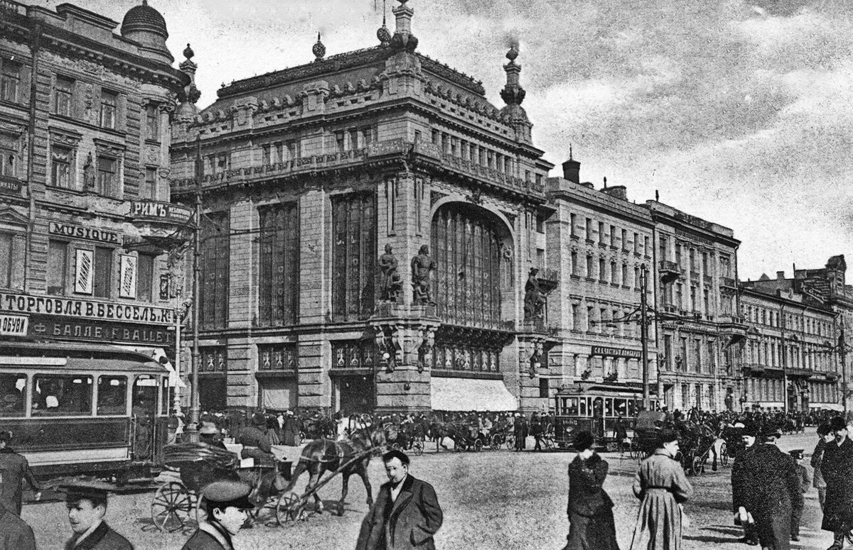 Здание Елисеевского магазина в начале 20 века