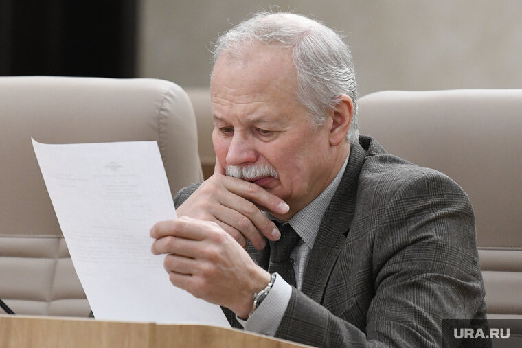    Переизбрание Виктора Сомикова оказалось под угрозой