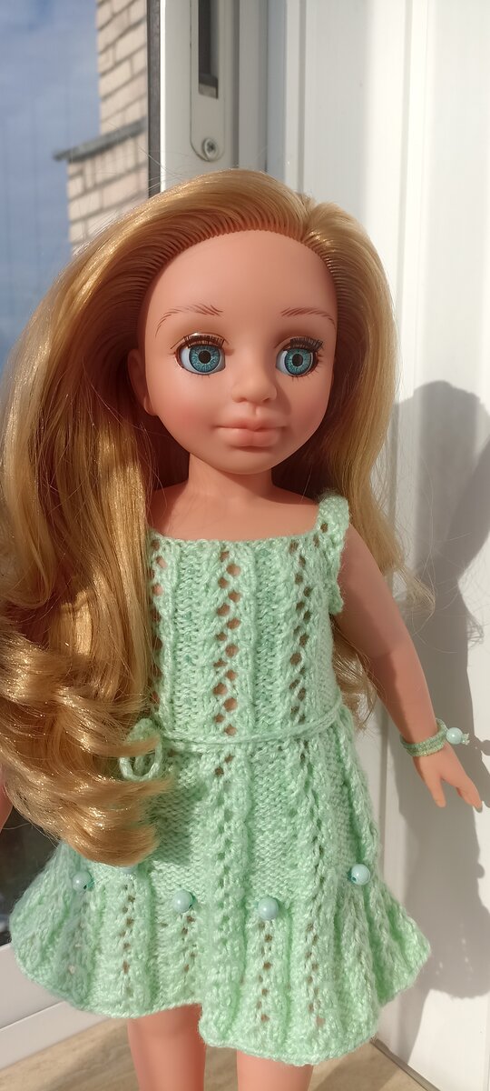 Кукла "Весна" Эсна  в вязанном сарафане украшенном бусинами. 