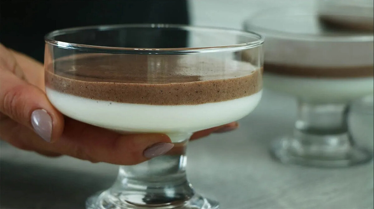 Кефирный десерт без выпечки двухслойный