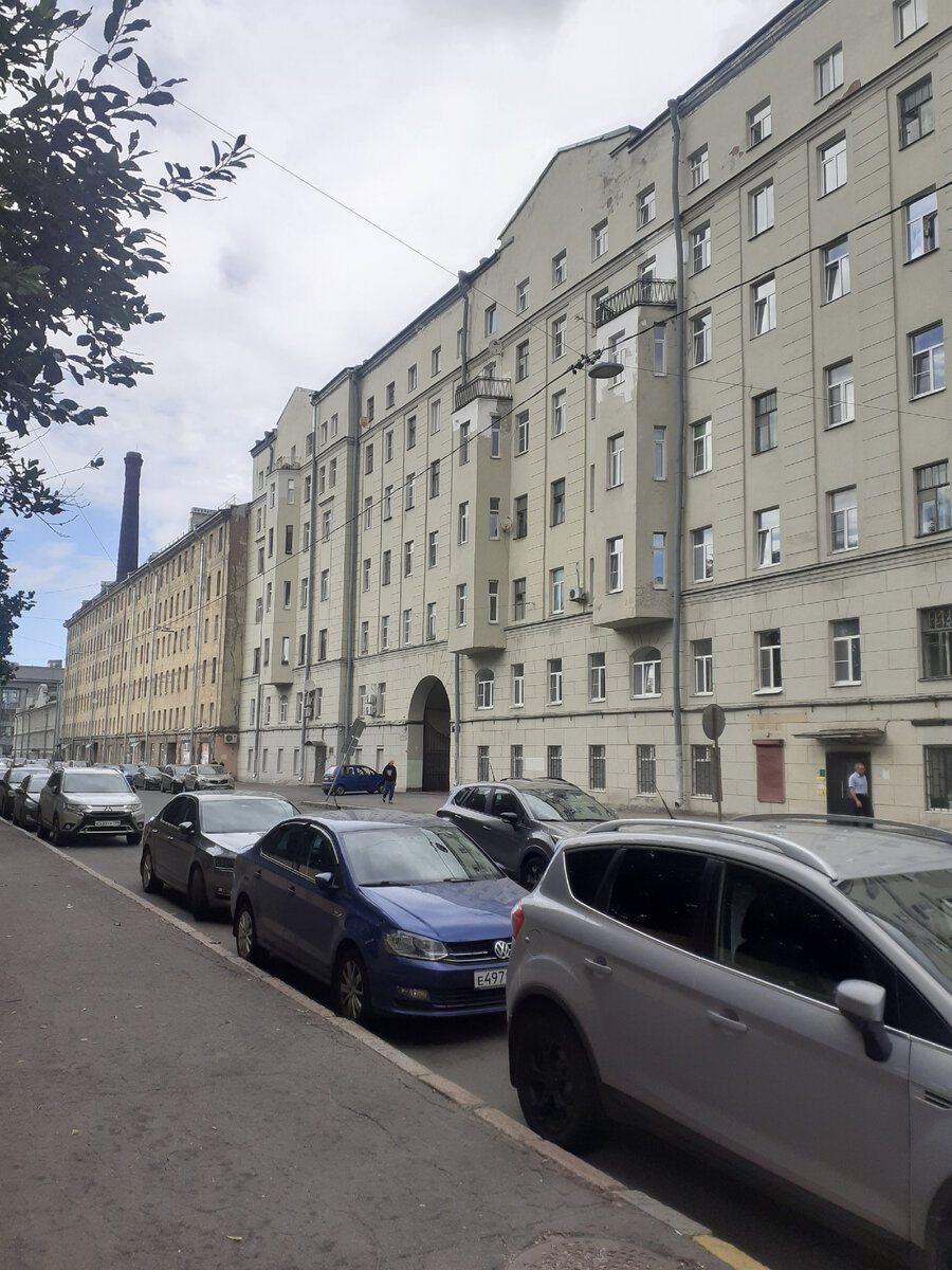 Вроде ясно, а 2 минуты назад был дождик. 