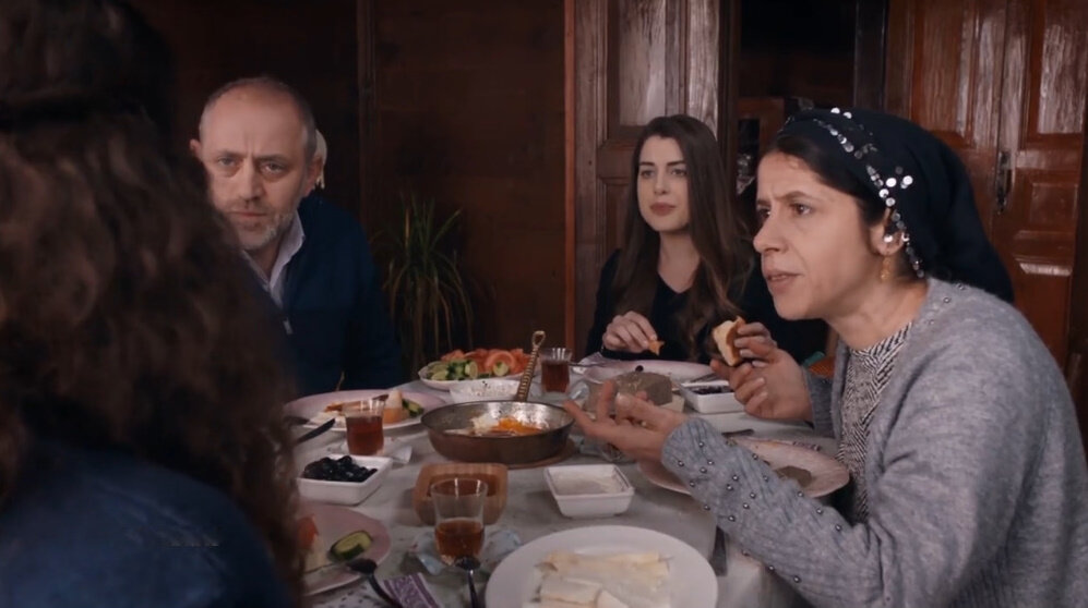 истерзанная рекламы турецкий