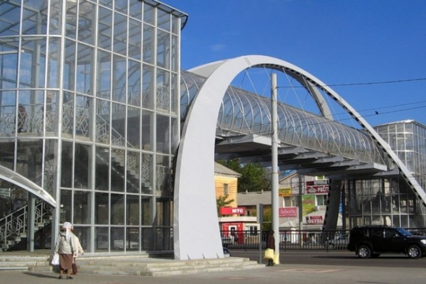 Два перехода,поездка на автобусе и я у цели