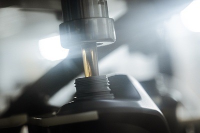    Масло «Газпромнефть - смазочные материалы» ©Стоян Васев Фото