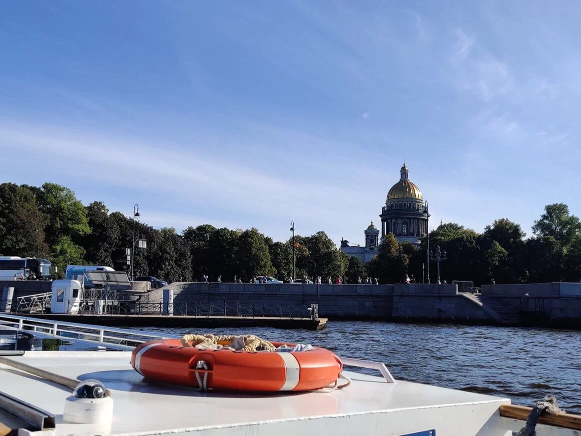 Набережная Невы. Фото Светы Давыдовой