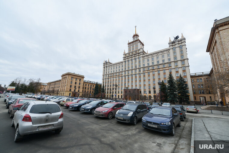    На дублере проспекта Ленина вдоль ЮУрГУ могут сделать одностороннее движение