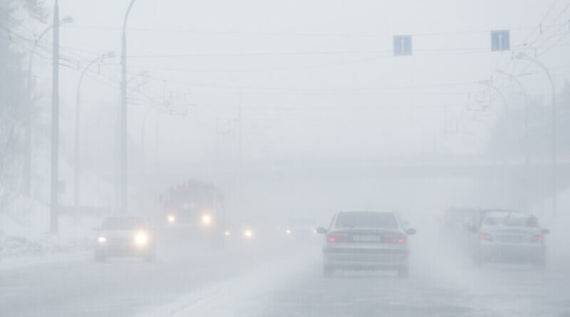 Вот так зимой в мороз и безветрие на улицах