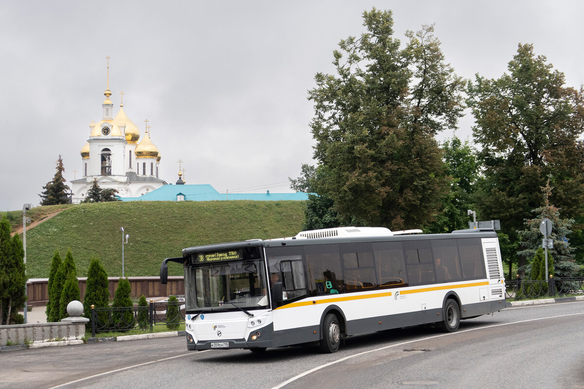 Фотозаметки. Разнообразие автобусов в подмосковном Дмитрове | Колесо  транспортного обозрения | Дзен