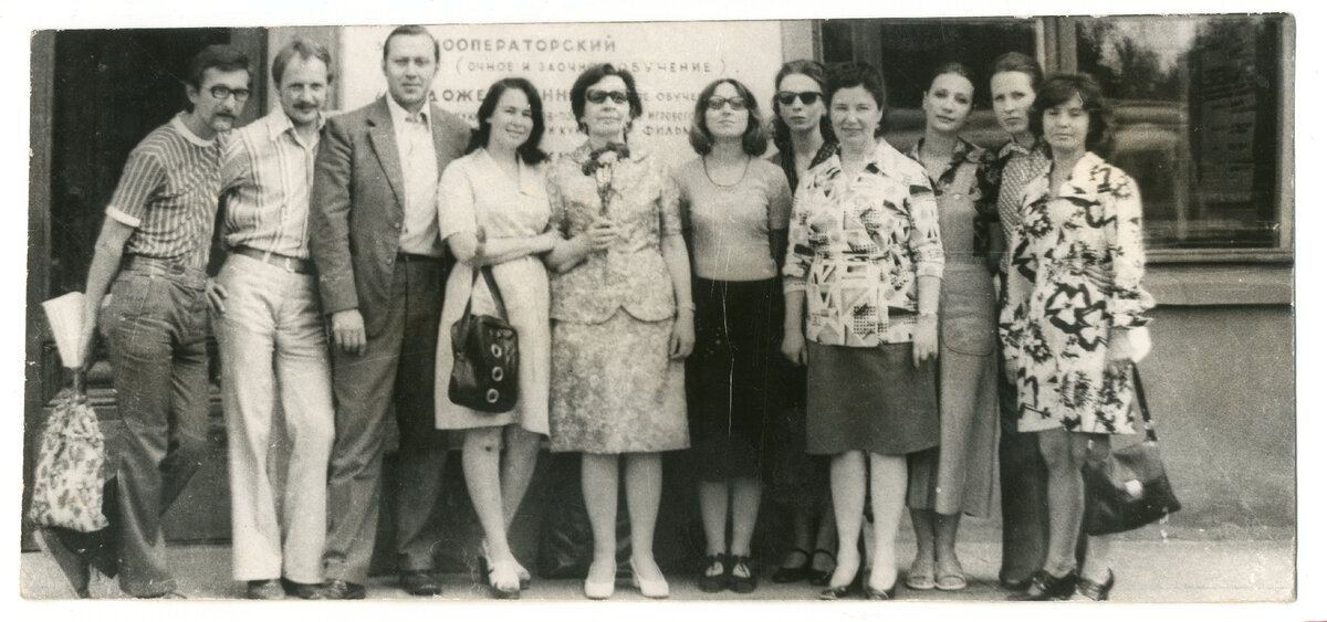 Обещанное фото. В центре Мастер нашего курса Валентина Сергеевна Колодяжная