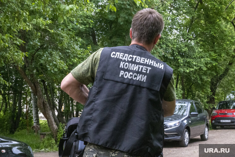    Следователи в Кургане опрашивают жителей с улицы 2-я Часовая из-за дороги рядом с тюрьмой