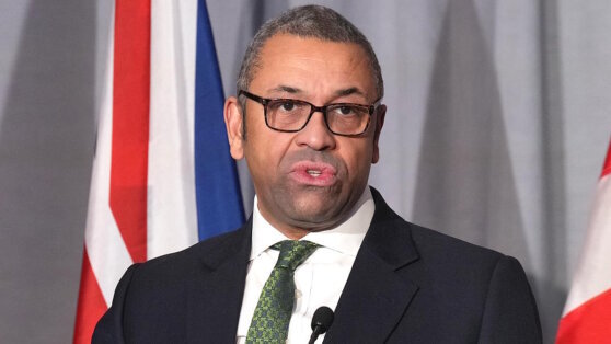    Клевери отложил визит в Пекин из-за исчезновения главы МИД КНР Сергей Бунеев