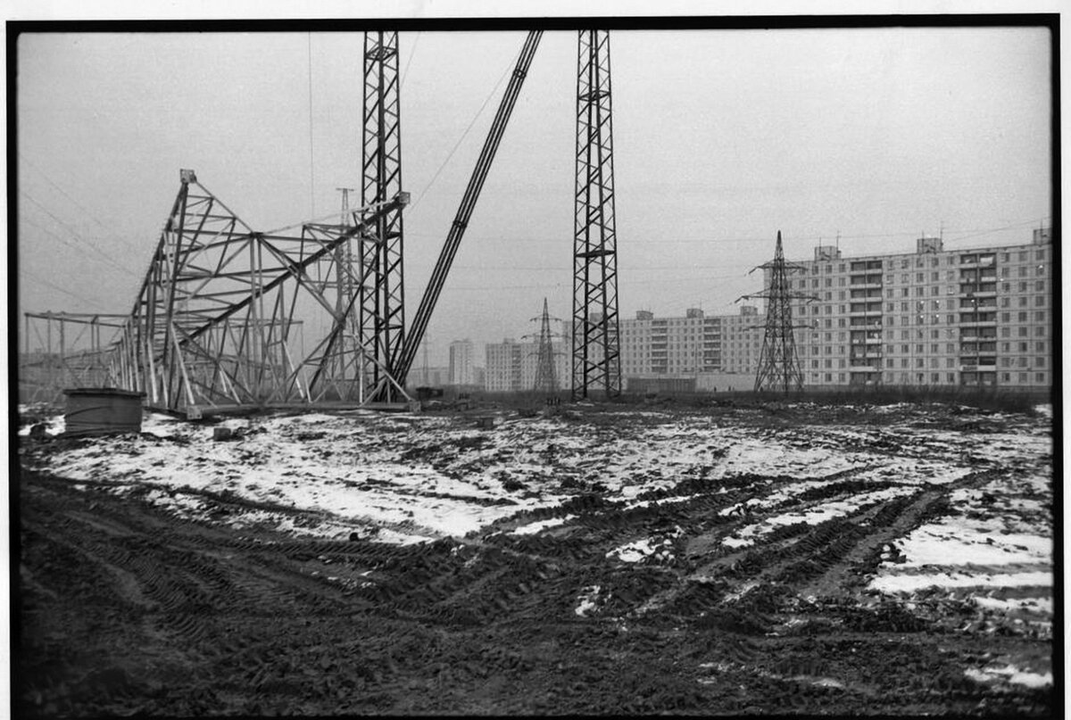 Дом на Самаркандском бульваре в Москве, 1972