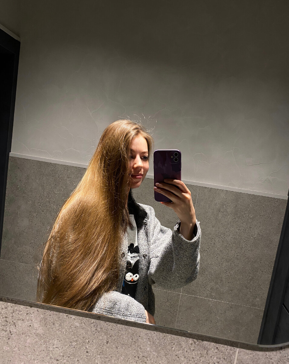 2023 год, очень много новых волос и шикарный блеск! Волосы не окрашены)