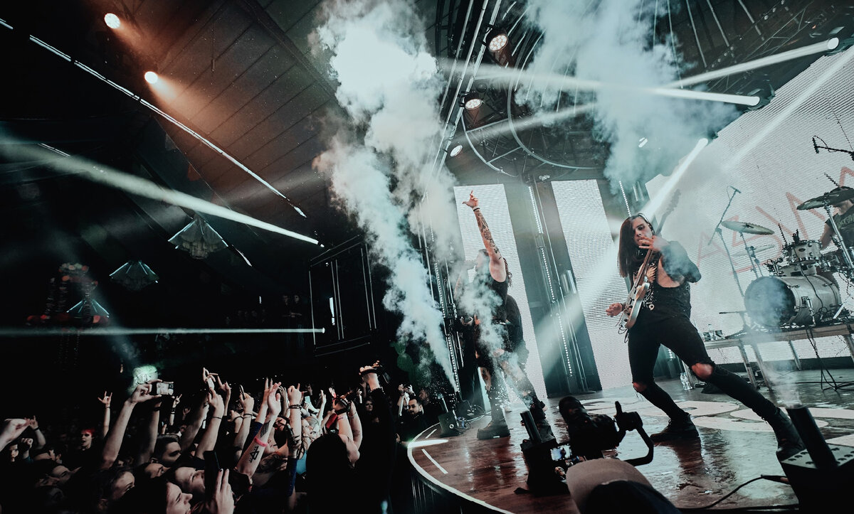 Фото взято из группы вконтакте "NEVERLOVE" 