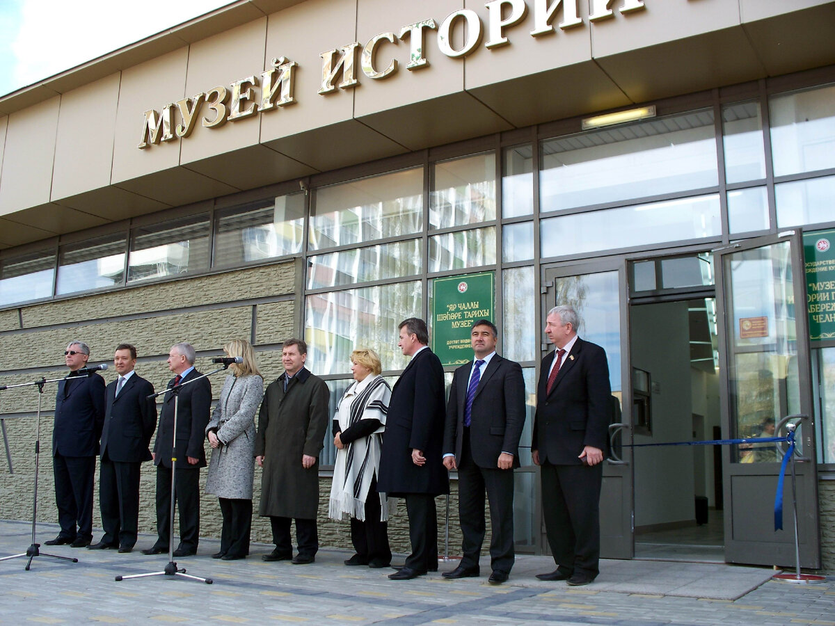 Мэр города набережные. Микусев Казань хирург.