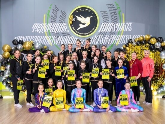     ФОТО: клуб спортивно-воздушной атлетики и пилона VZLЕT