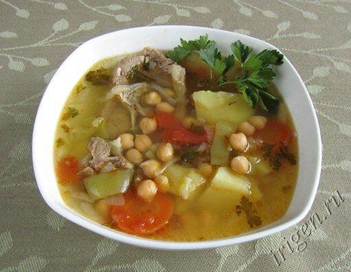 Шурпа с нутом