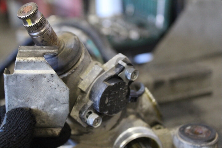 Установка ремкомплекта рулевой рейки для ЭУР Subaru Forester | UNEVIX ...