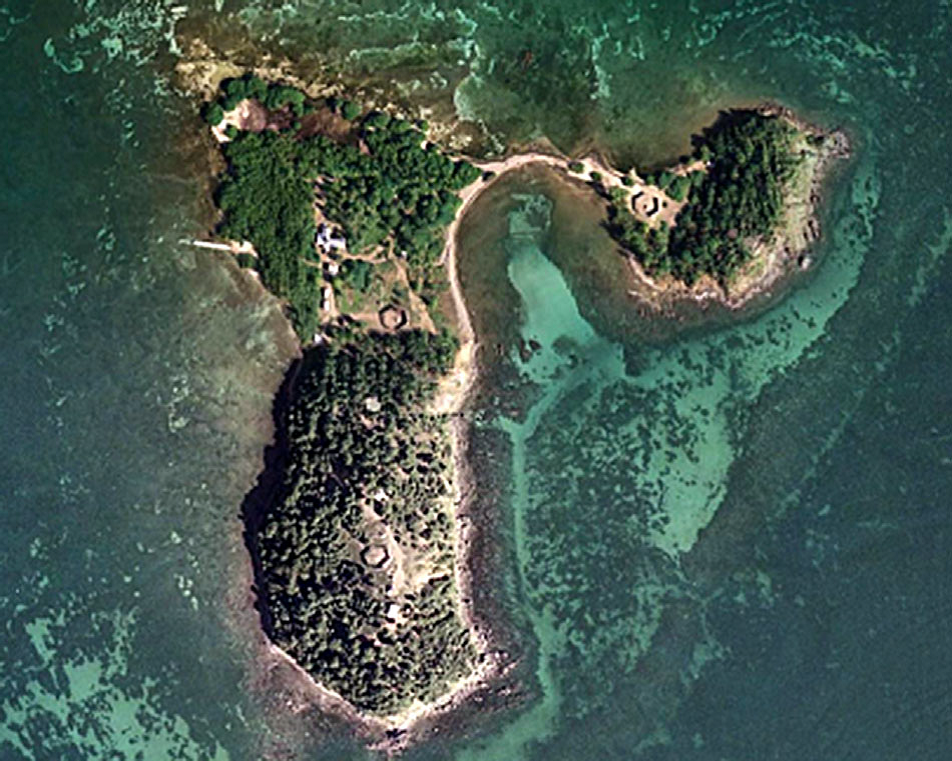 Современное спутниковое фото Кайо Сантьяго. Google Earth.