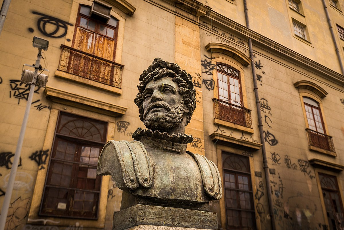 Луис де Камоэнс Родился: декабрь 1524 г., Лиссабон
Умер: 10 июня 1580 г. (55 лет), Лиссабон, Португалия