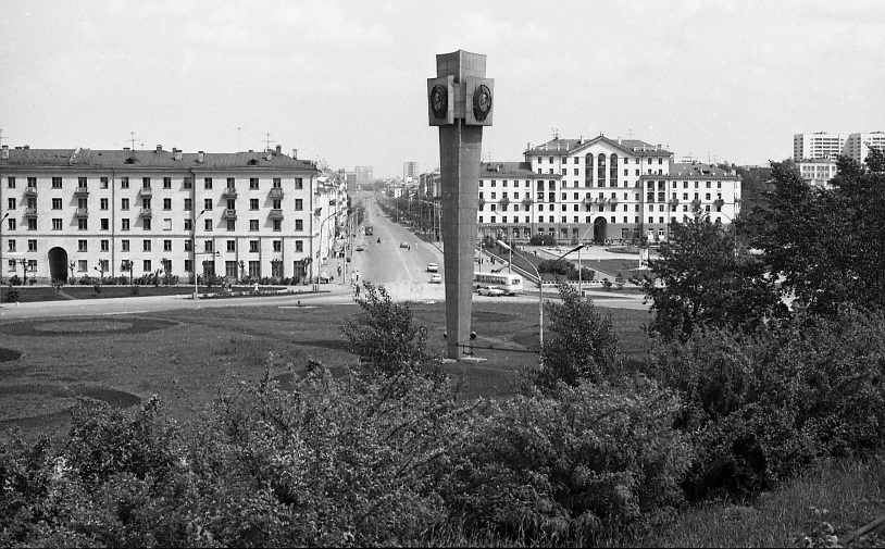 scale_2400