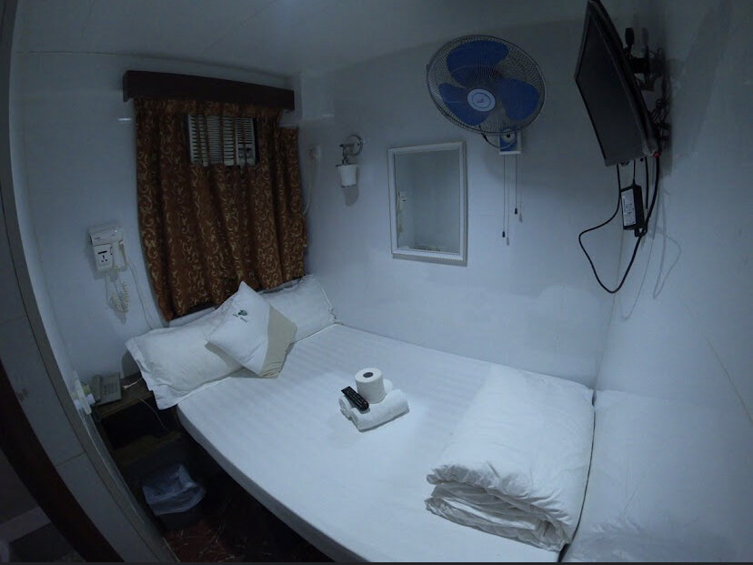 Подобные 7квм должны были нас ожидать за 4к рублей в сутки.