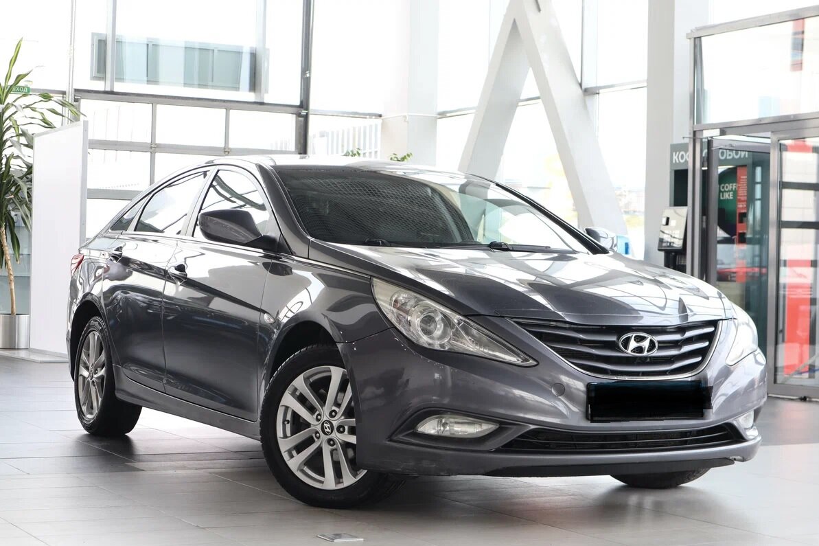 Хендэ Соната.