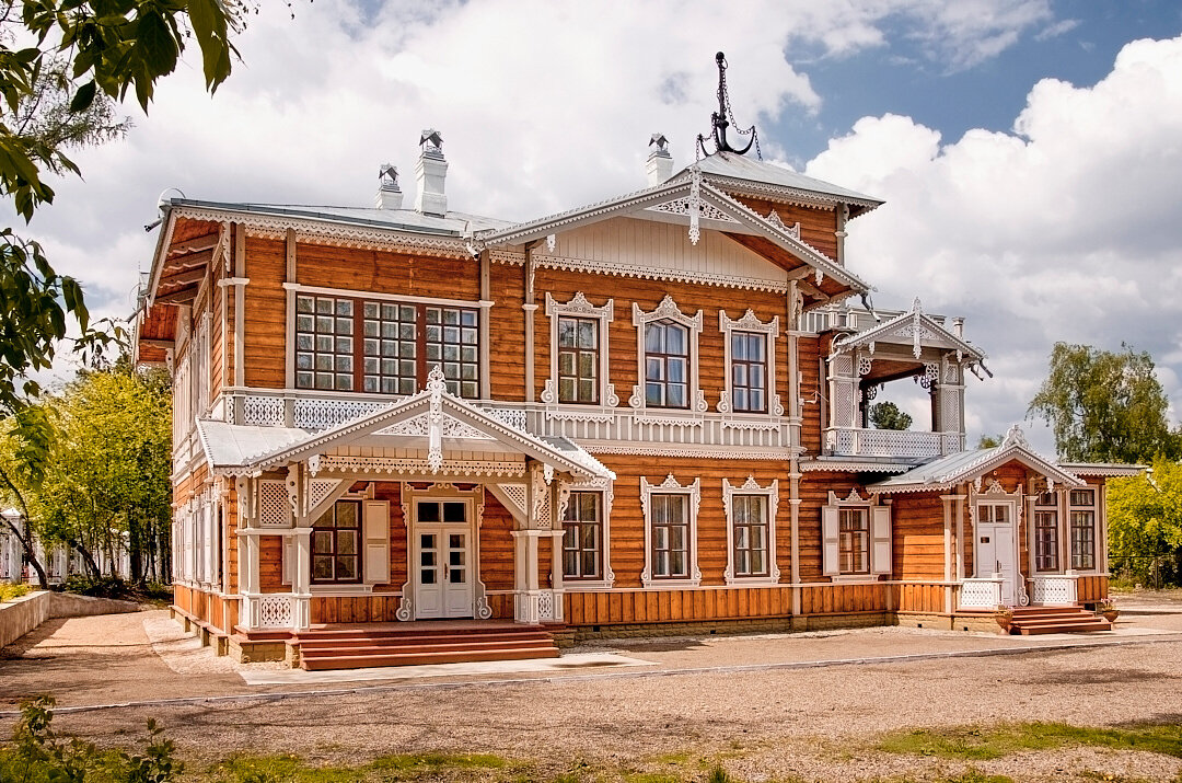 Особняк Сукачева — родовое гнездо городского главы, мецената и основателя местной картинной галереи. Фото: Lyubimenko S A / Wikimedia.org