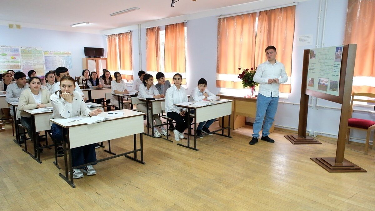 В Нагорном Карабахе состоялась методическая конференция учителей русского языка. Фоторяд