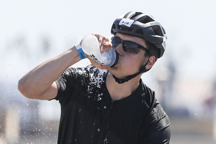  «С собой необходимо взять минимум 1,5 литра воды, перекусы: батончики, булочки, орехи, бананы, спортивные гели» Фото: «БИЗНЕС Online»