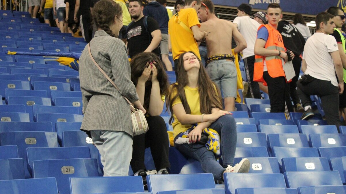     Спортивный комментатор Василий Уткин назвал сенсацией победу «Факела» над «Ростовом» в матче Российской Премьер-Лиги, игру журналист прокомментировал в своем Telegram-канале.