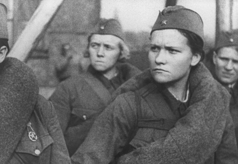     «И ехали девушки домой с прибавлением семейства»: походно-полевые жёны на войне