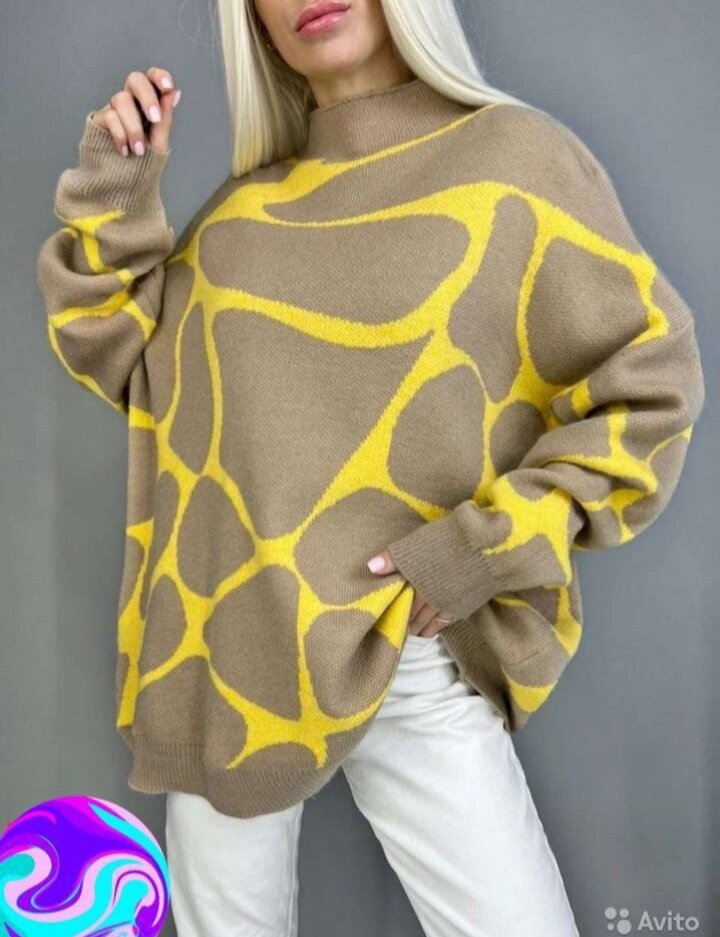 Фото автора.  Самый модный свитшот 2022/2023  год.