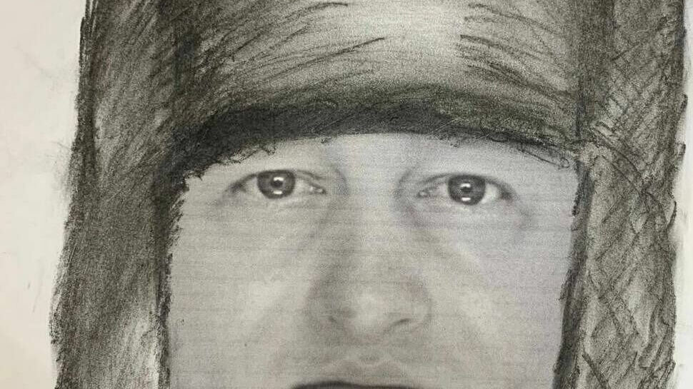     В Красноярске следователи разыскивают мужчину, который приставал к семилетней девочке в сквере.