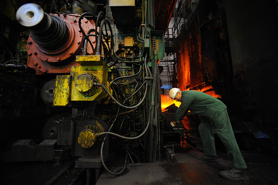 В 2000–2010-х годах предприятия в Европе открывали многие российские промышленные холдинги и заводы. Фото: Александр Рюмин/ТАСС