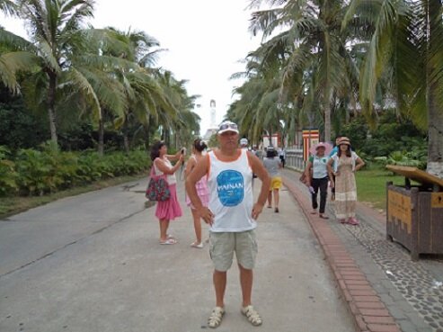 (Мы на алее к Железной Богини)