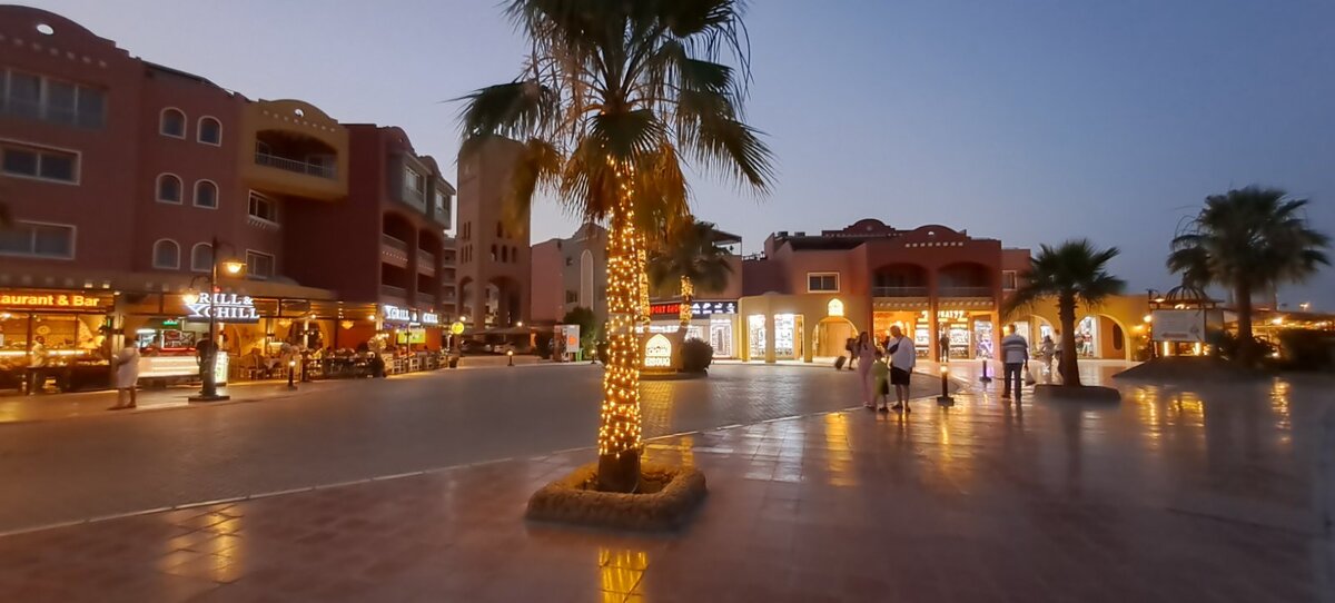 Моё фото для статьи на Дзен о статистике планирования семьи в Египте.. 