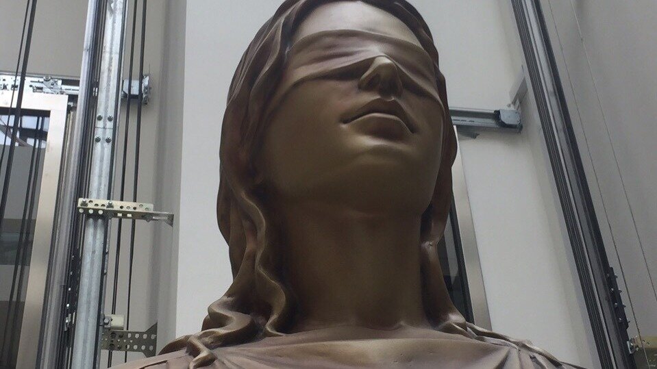     В Казани директор одной из компаний подозревается в уклонении от уплаты налогов на сумму более 92 миллионов рублей. Об этом сообщили в пресс-службе следственного комитета по Татарстану.