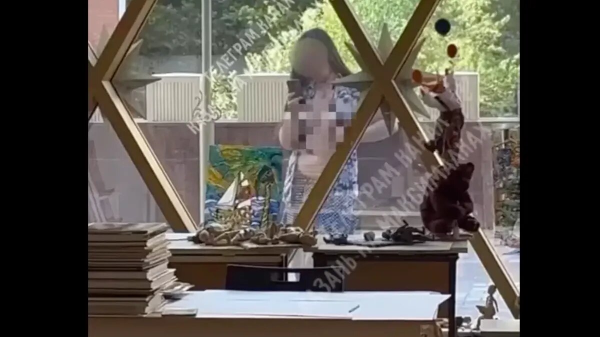 Теа винсент из глостершир. Девочка совратилась. Теа винсент. Тея винсент. Девушка совратила 13 летнего.