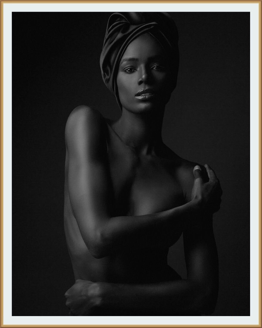 КАТЕГОРИЯ - ПОРТРЕТ: ПОЧЕТНОЕ УПОМИНАНИЕ 2021 (ПРОФЕССИОНАЛЬНЫЙ)Ebano работы Андерсона Диаса (Венесуэла)