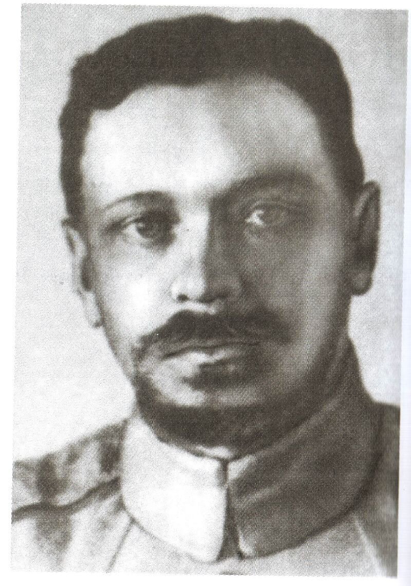 Взявший Казань Владимир Оскарович Каппель (1883 — 1920). Любопытно, что при Колчаке этот едва ли не единственный талантливый у белых на востоке военачальник временно оказался фактически в опале как «социалист» (хотя социалистом не был, всего лишь воевал в Народной армии Комуча).