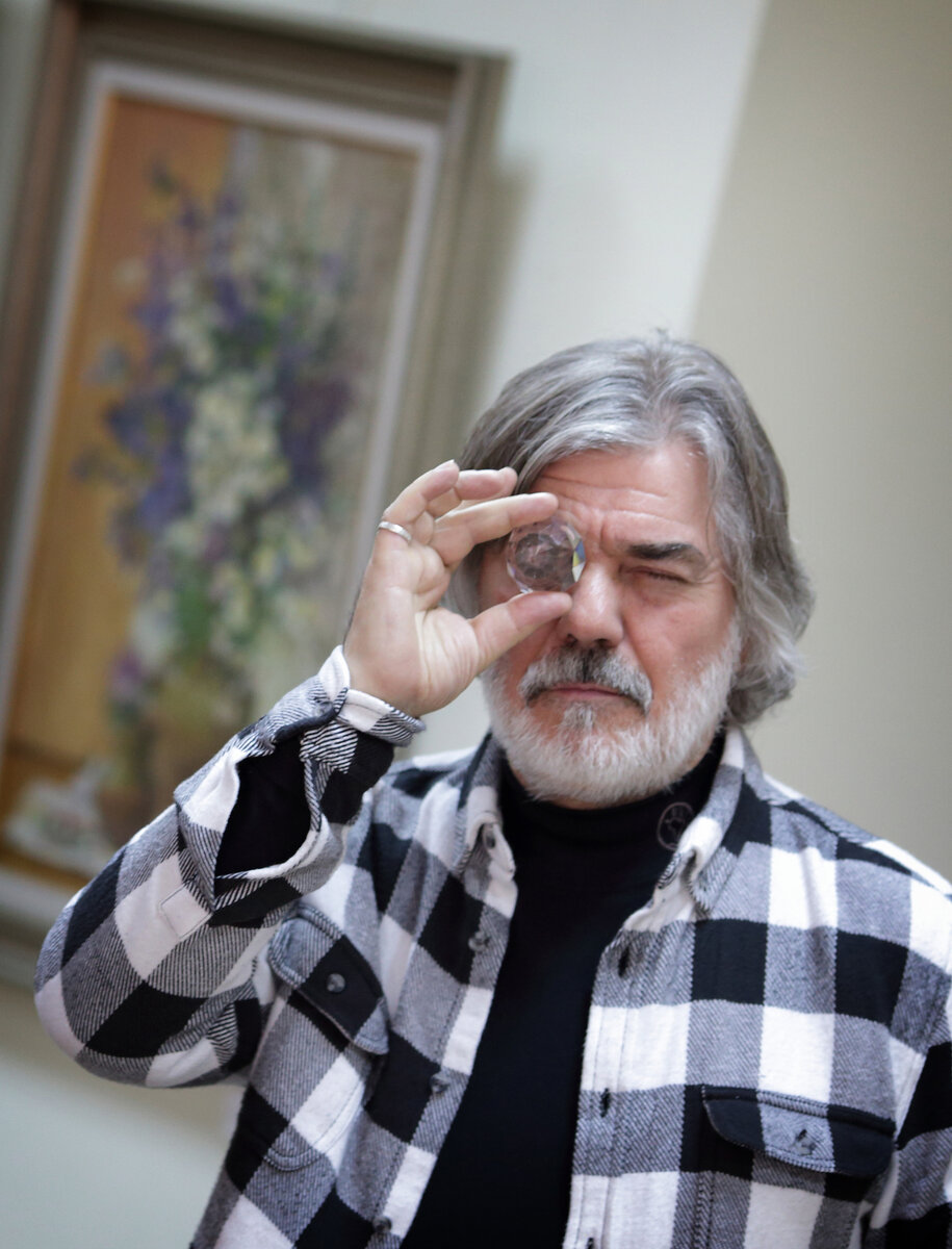 Владимир Юрьевич Вяткин в Балашихинской картинной галереи 2015 г. фото: Дмитрий Неумоин 2015