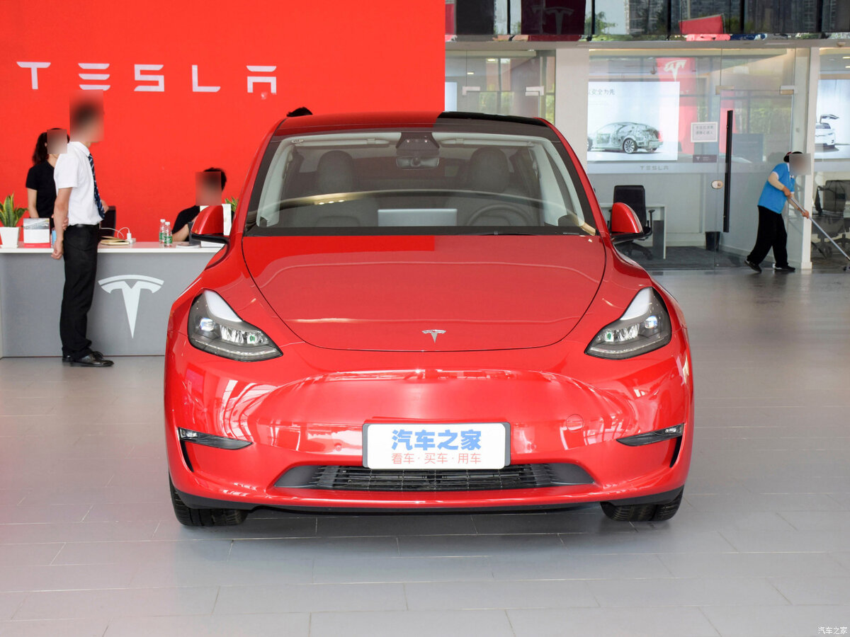  Электрокар Model Y создавали как внедорожную версию Tesla Model 3.