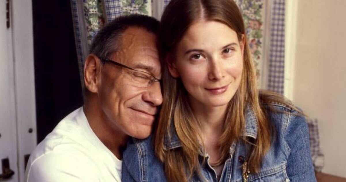 Андрей Кончаловский с Юлией Высоцкой, семейное фото, соцсети