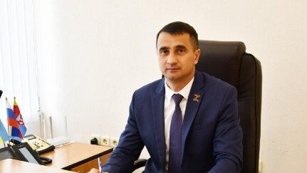     В Аксайском районе Ростовской области военный пенсионер стал заместителем главы местного администрации, сообщили в пресс-службе.