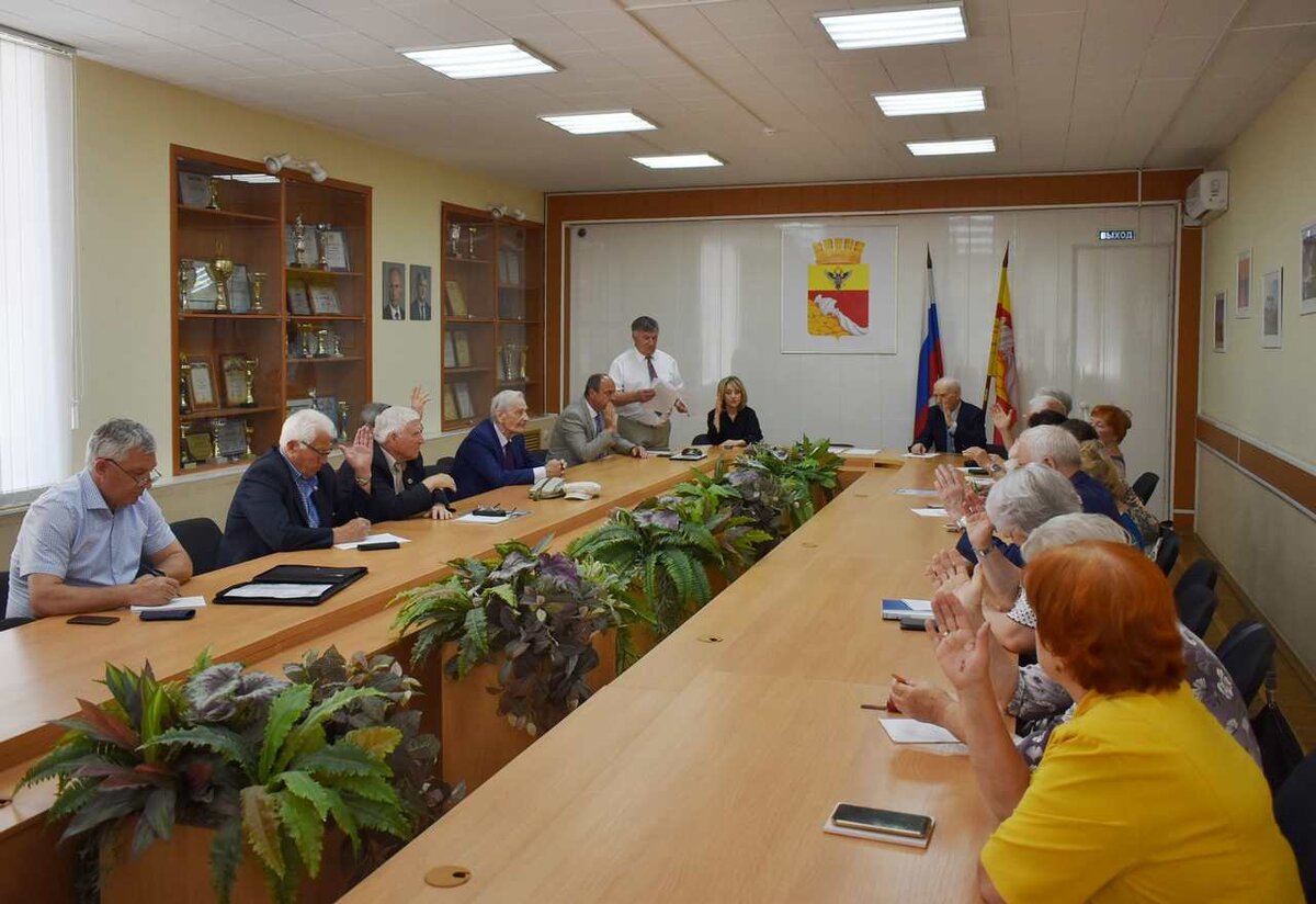 Управа центрального. Челябинск пленум городского совета ветеранов. Пленум совета ветеранов. Областной совет ветеранов. Совет ветеранов р-на Свиблово.